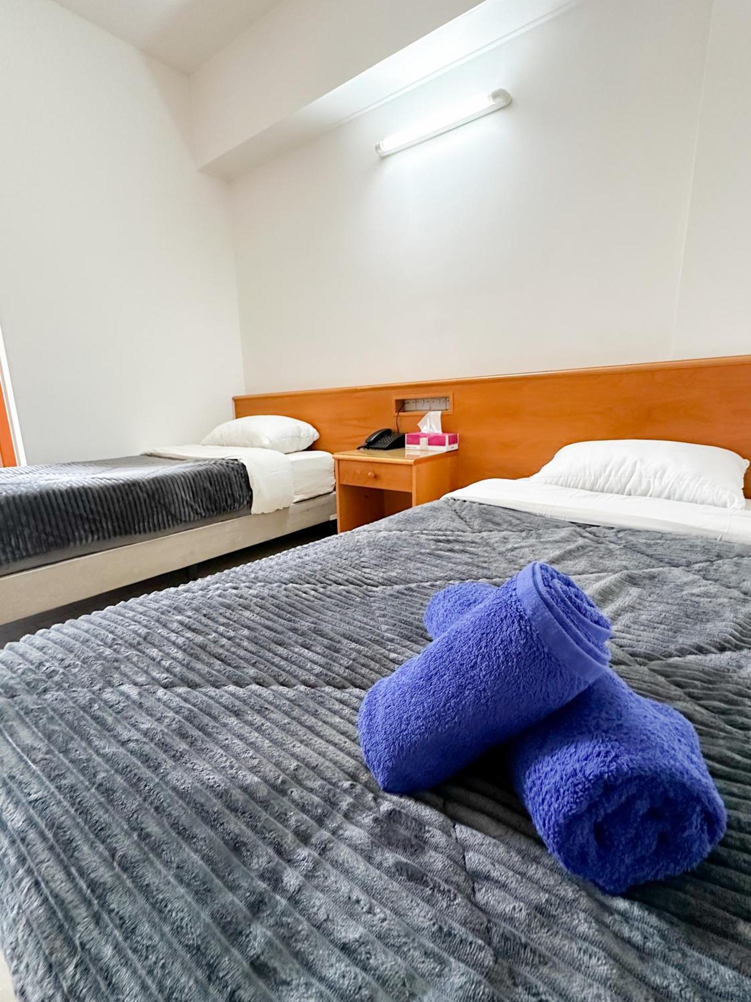 Denis Hotel *